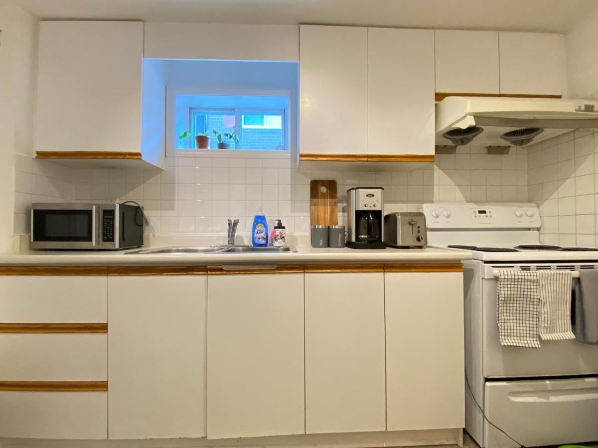 Toronto Bed & Breakfast - Free Parking Εξωτερικό φωτογραφία