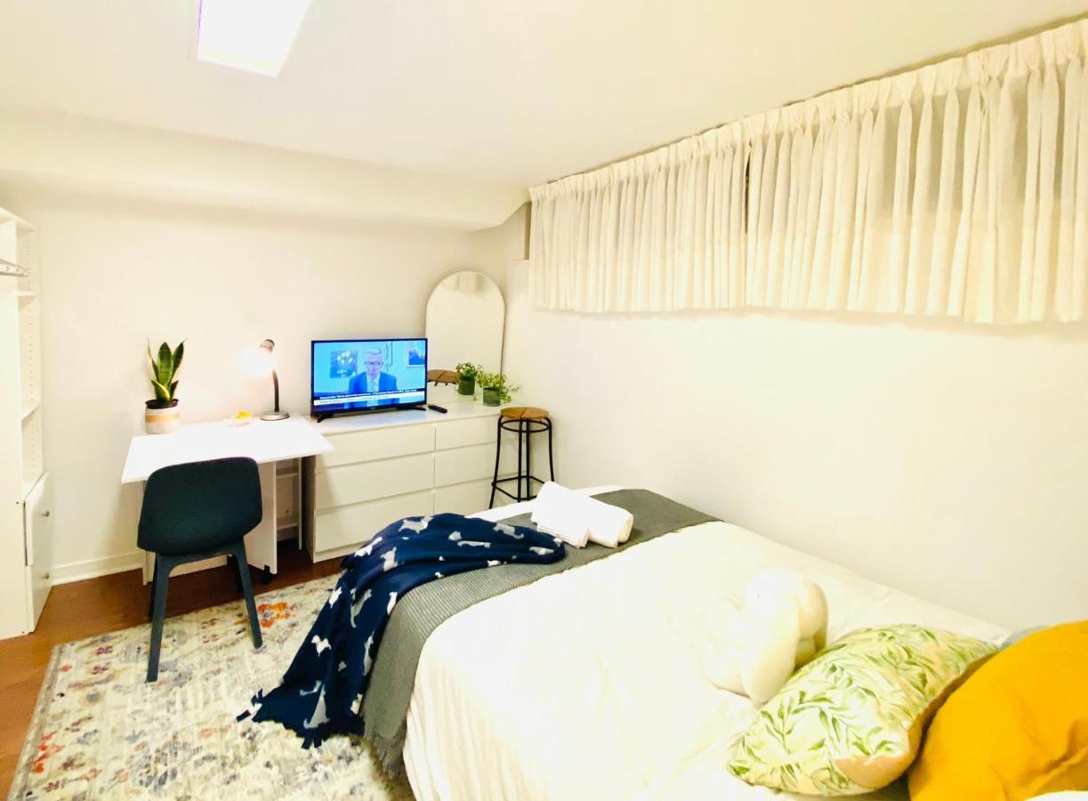Toronto Bed & Breakfast - Free Parking Εξωτερικό φωτογραφία